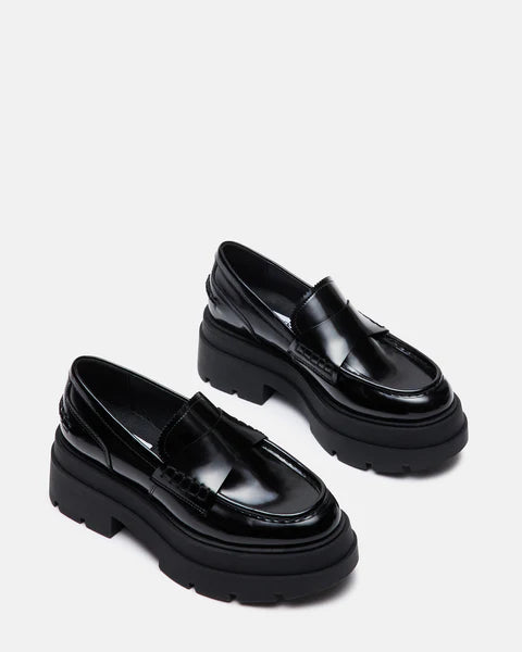 Steve Madden Gaven Loafer in Black Leather