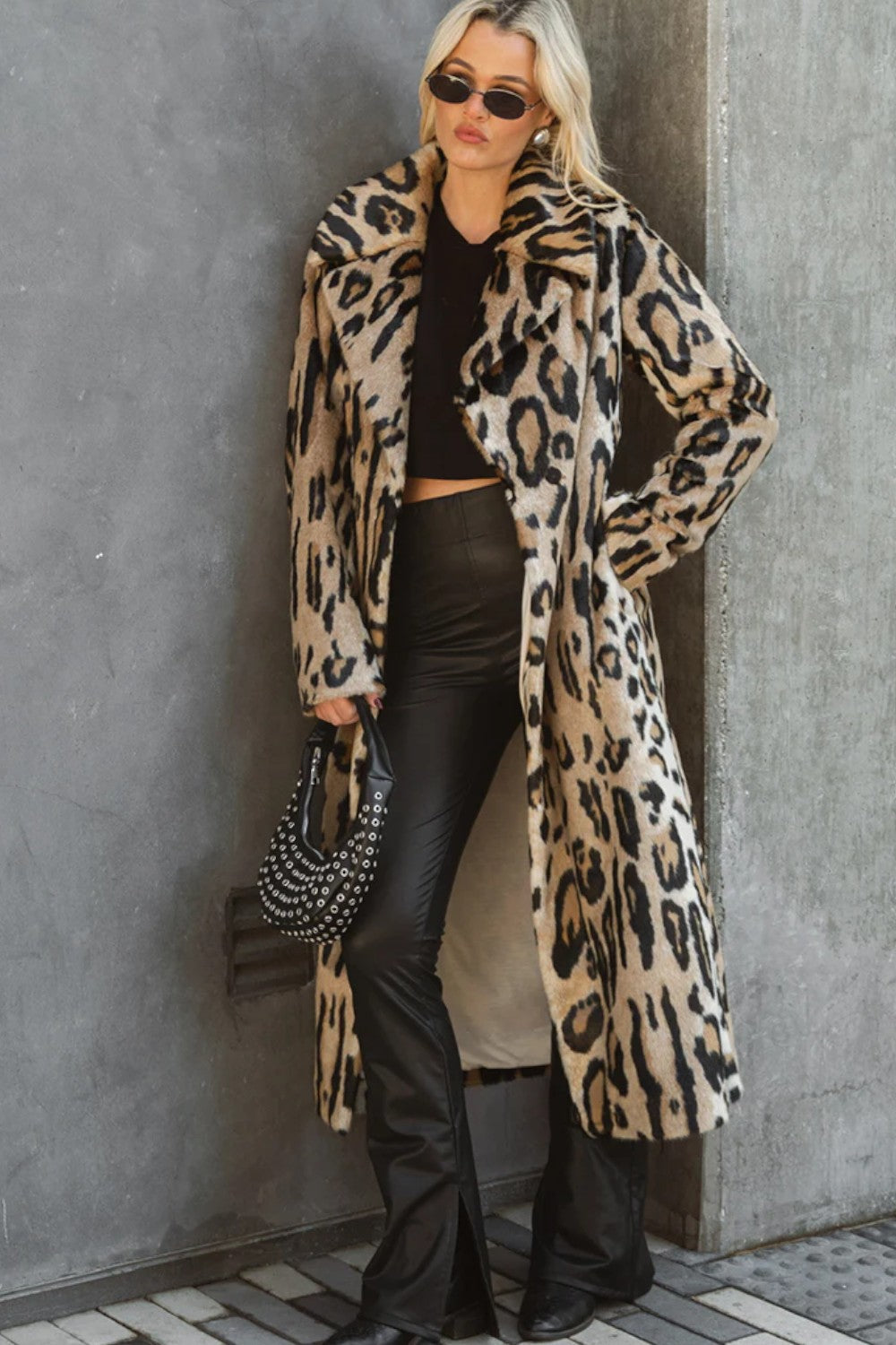 Show Me Your Mumu Miss Cindy Overcoat in Feline Faux Fur – CHROME