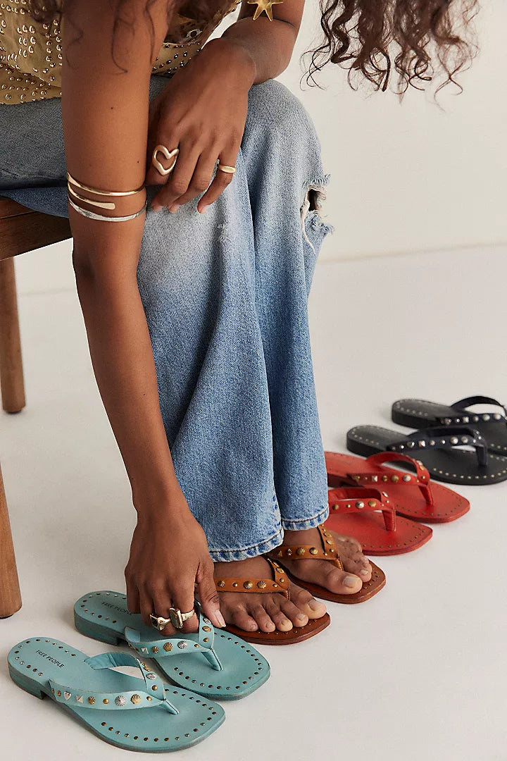 Free People Tide Flip Flop in Luggage Brown
