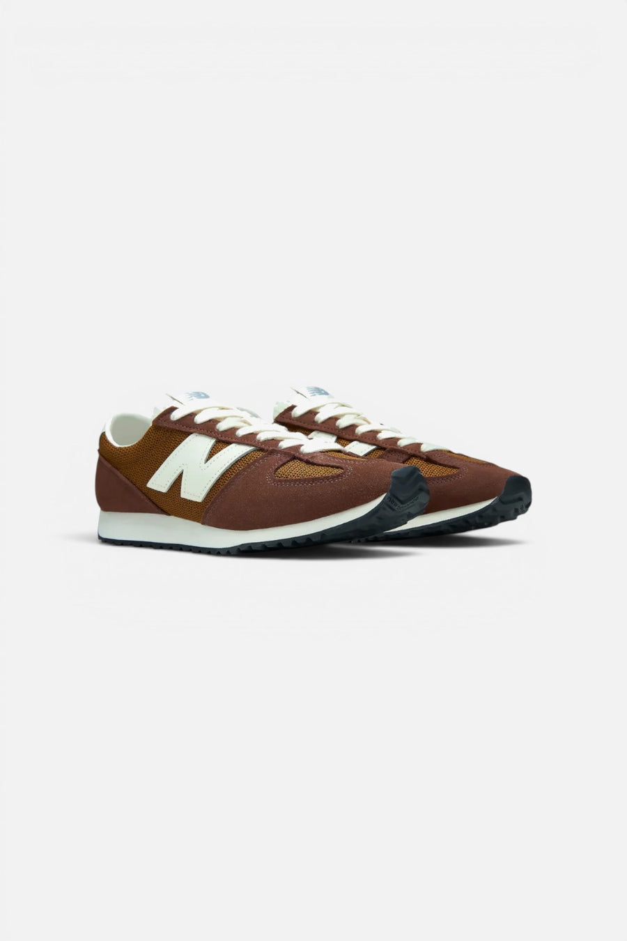 New Balance Men's 471 Sneaker in Rich Oak
