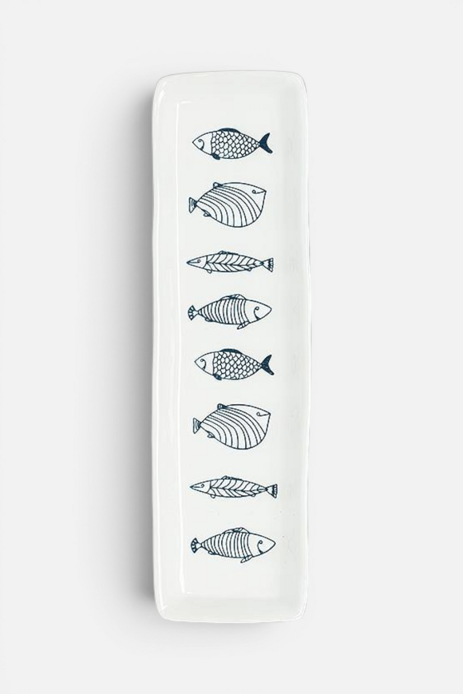 Abbott Fish Long Slim Plate in White and Blue – front view
