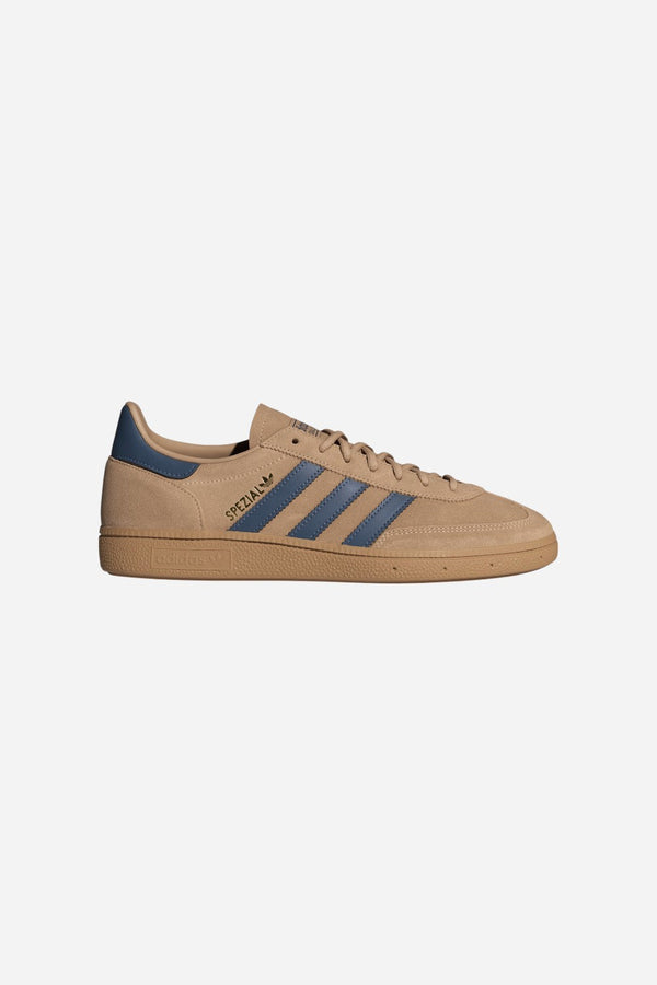 Adidas Handball Spezial Shoes in Warm Sandstone / Preloved Ink / Gold Metallic