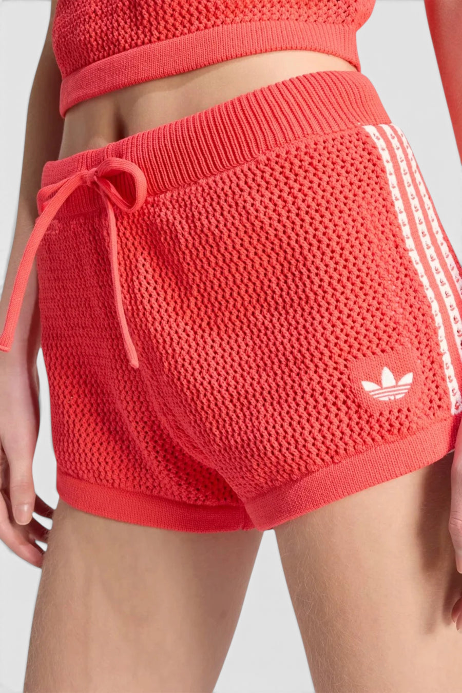 Adidas Knitted Crochet Shorts Semi Lucid Red – detail