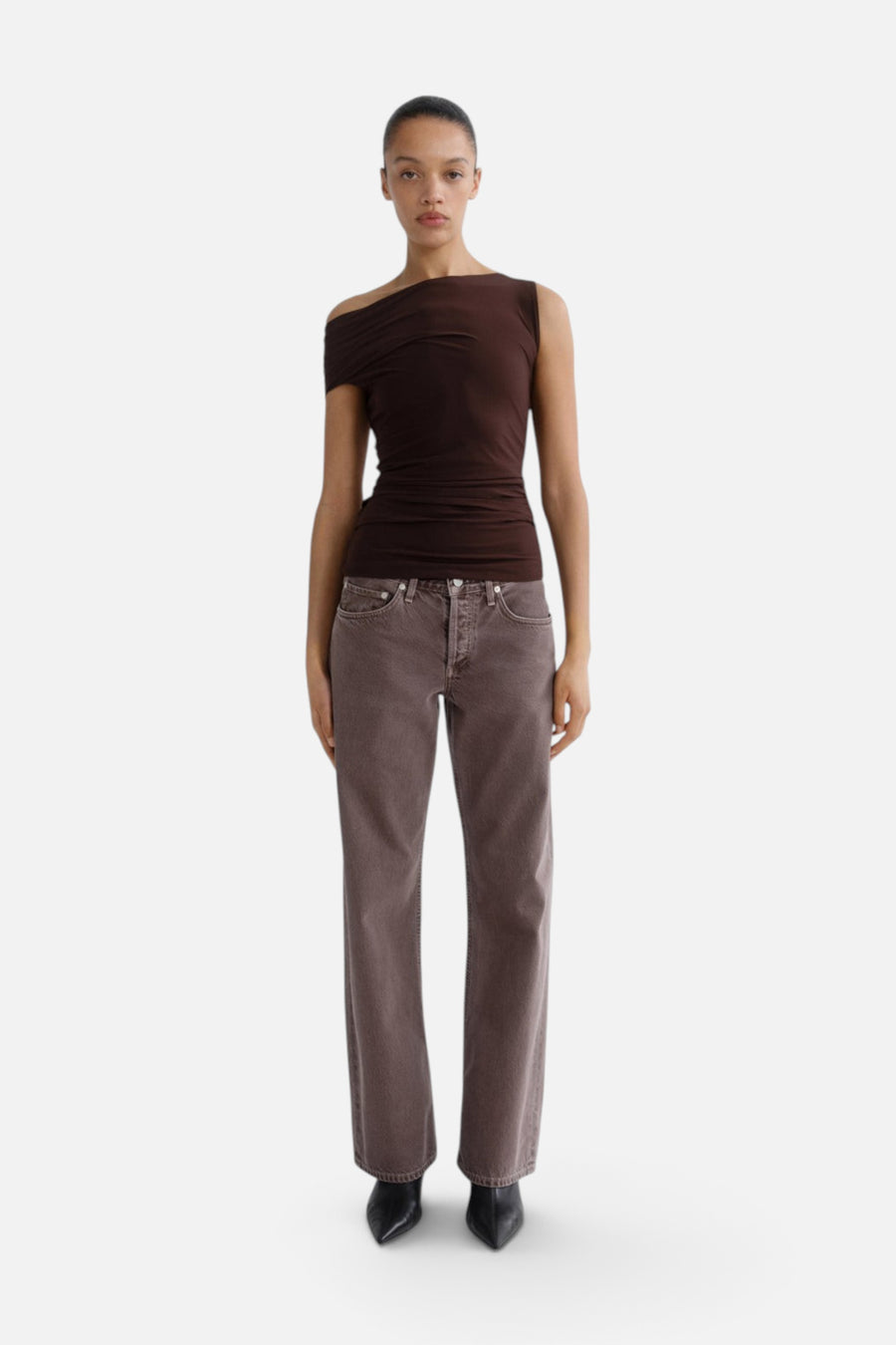 Agolde Carlin Top in Chocolate – detail