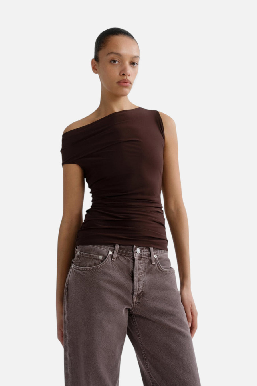 Agolde Carlin Top in Chocolate – front view