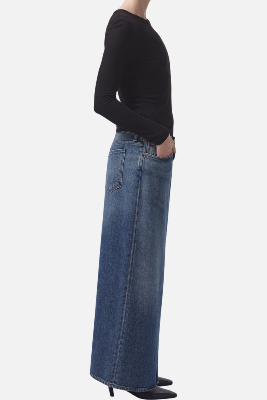Agolde Leif Maxi Skirt in Swing – side view