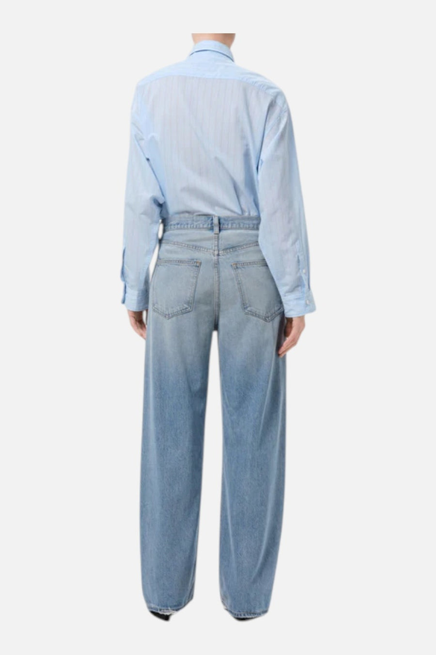Agolde Low Curve Jean in Reset – on model