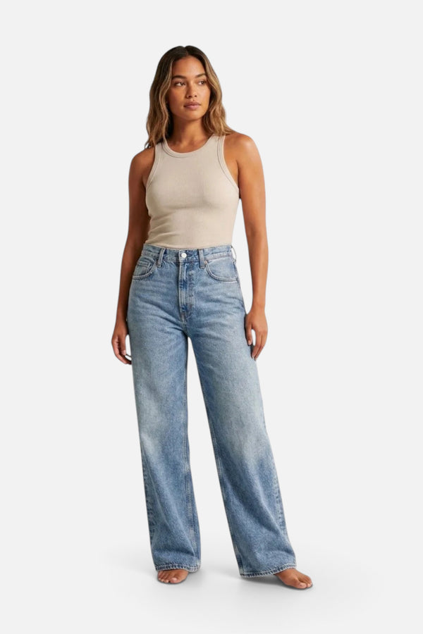 Agolde Low Curve Jean in Venture