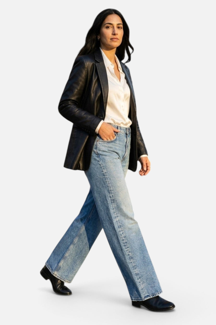 Agolde Low Curve Jean in Venture – on model