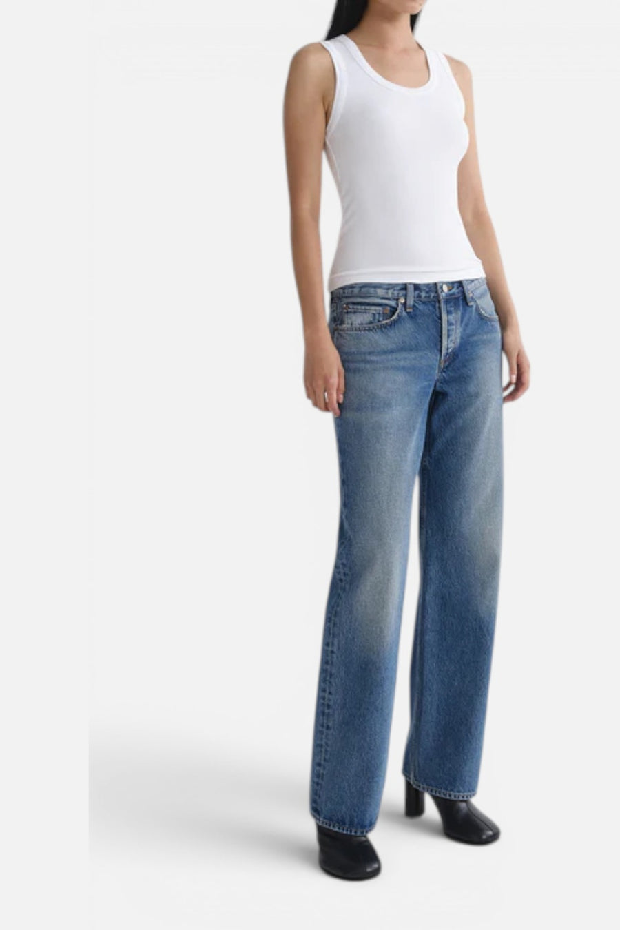 Agolde Low Rise Loose Fit Jean in Liberty – on model