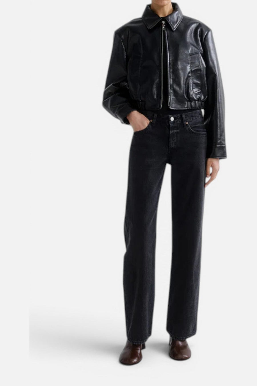 Agolde Low Rise Loose Jean in Vanta – on model