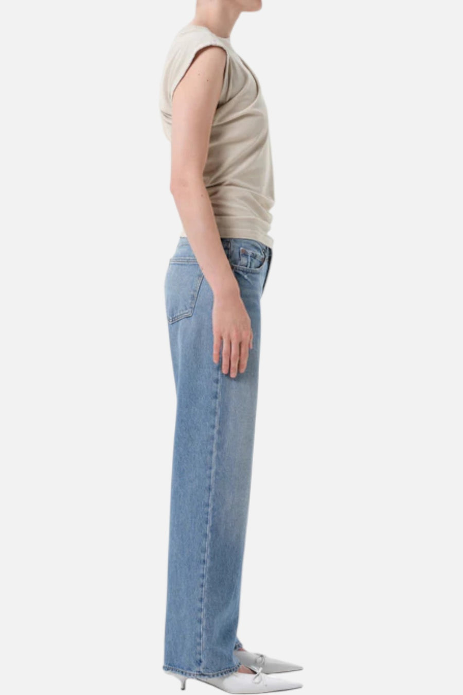 Agolde Low Rise Loose Jean in Vault – on model