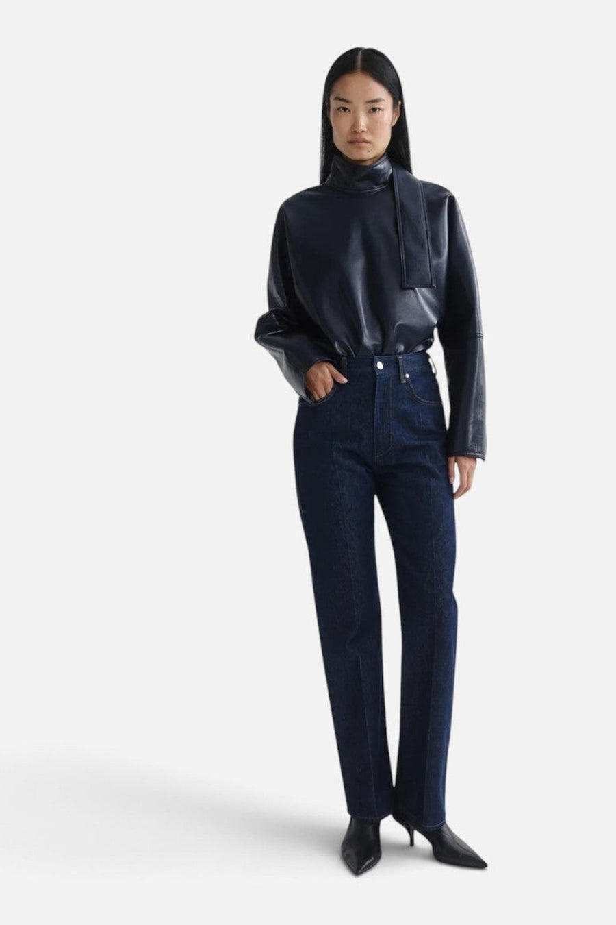 Agolde Morgan High-Rise Stovepipe Jean in Rinse – on model