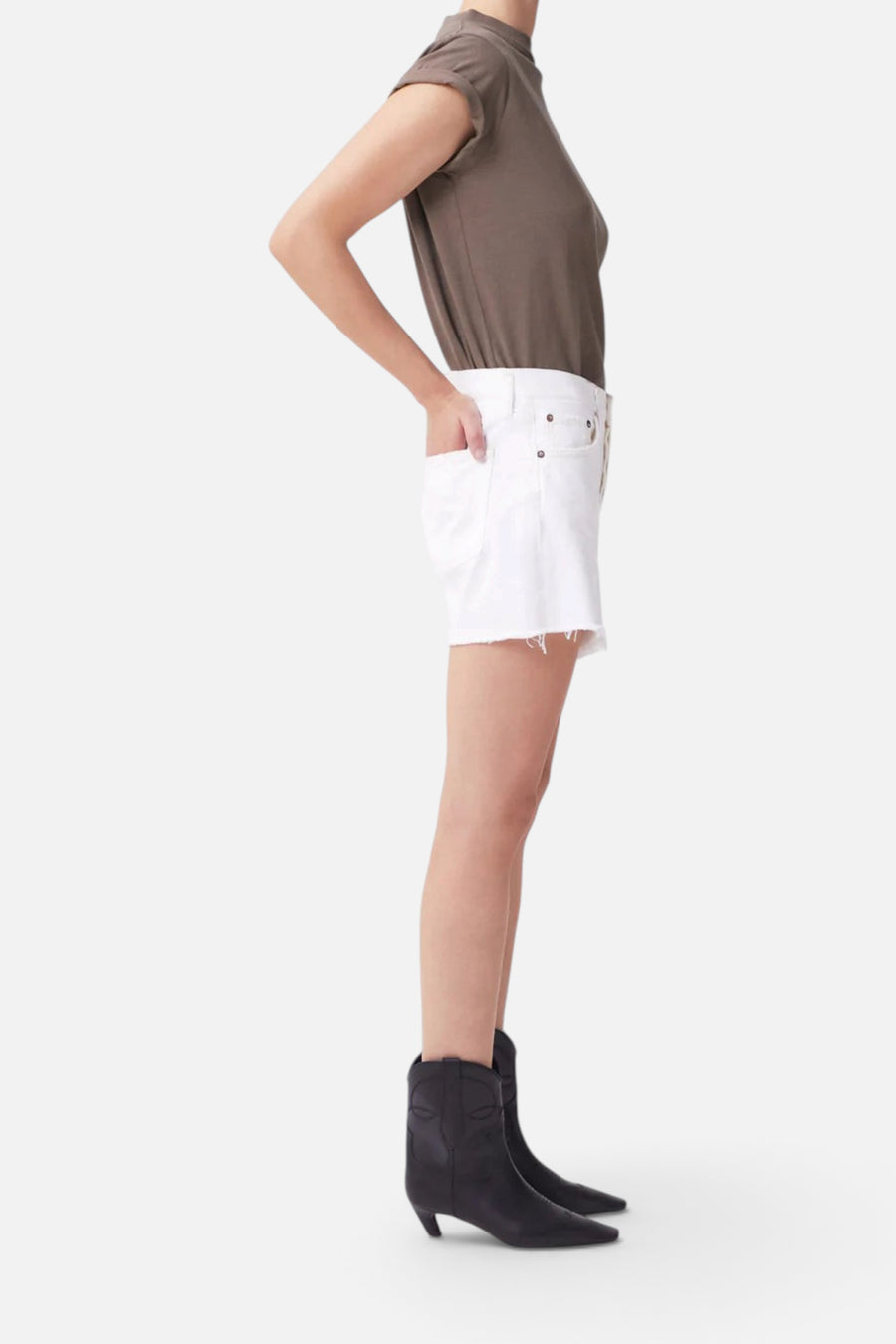 Agolde Parker Long Short Panna Cotta – side view