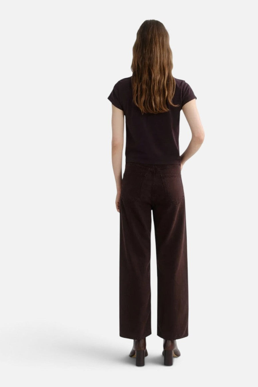 Agolde Ren High-Rise Wide Leg Jean in Sloe Berry – on model