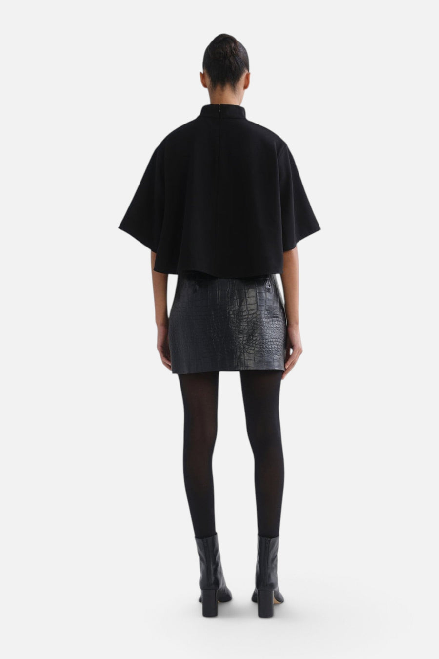 AGOLDE Verica Mini Skirt in Croc – on model