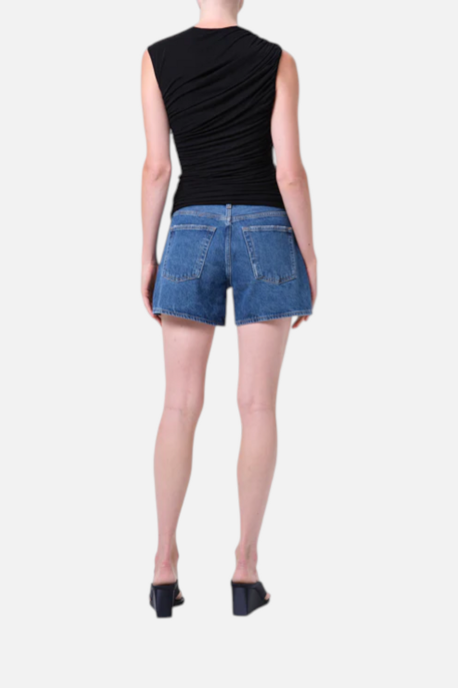 Agolde Women's Parker Long Short in Enamour – side view