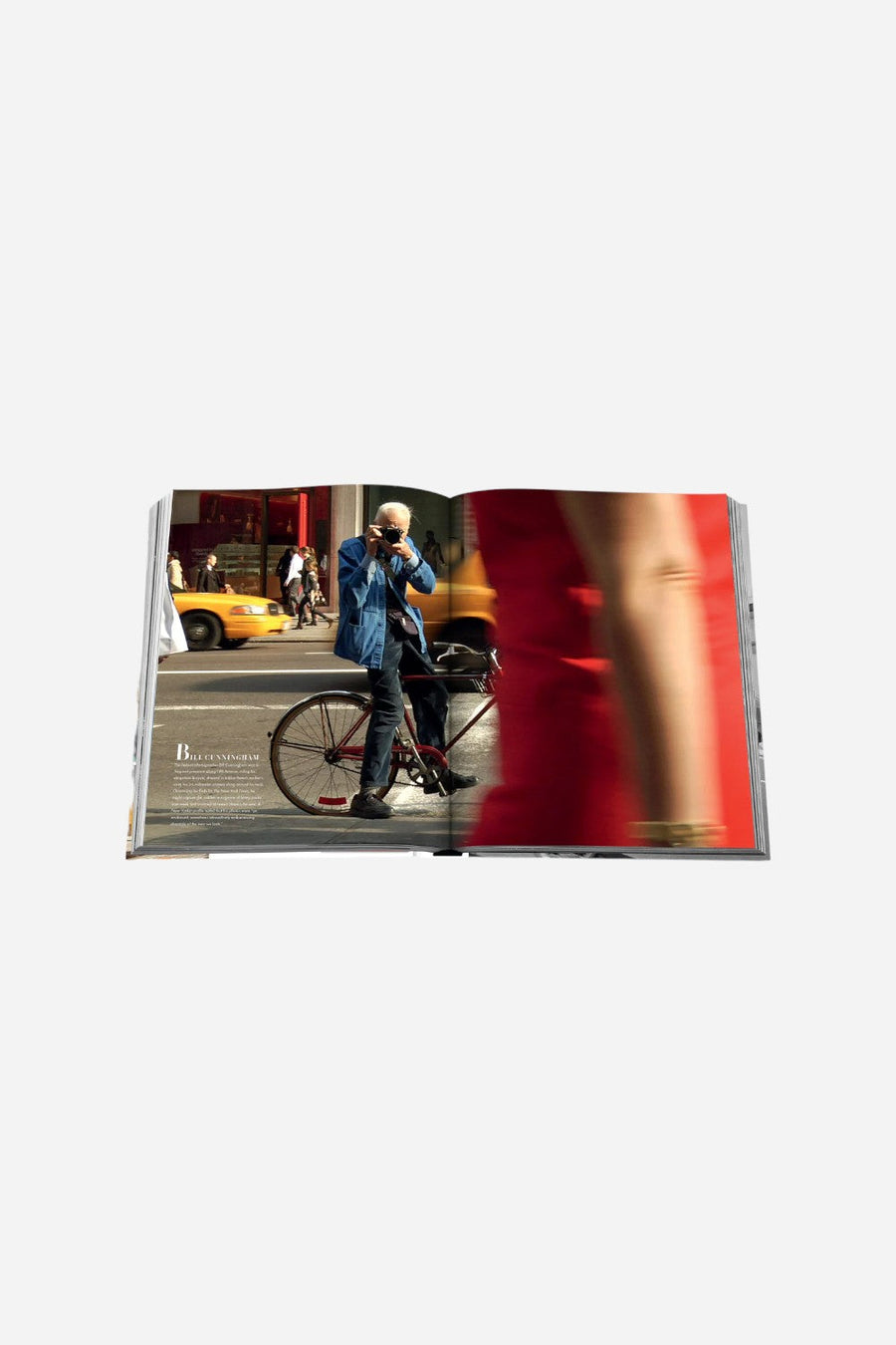 Assouline Classics Collection - Fifth Avenue: 200 Years of Stories and Legends – flat lay