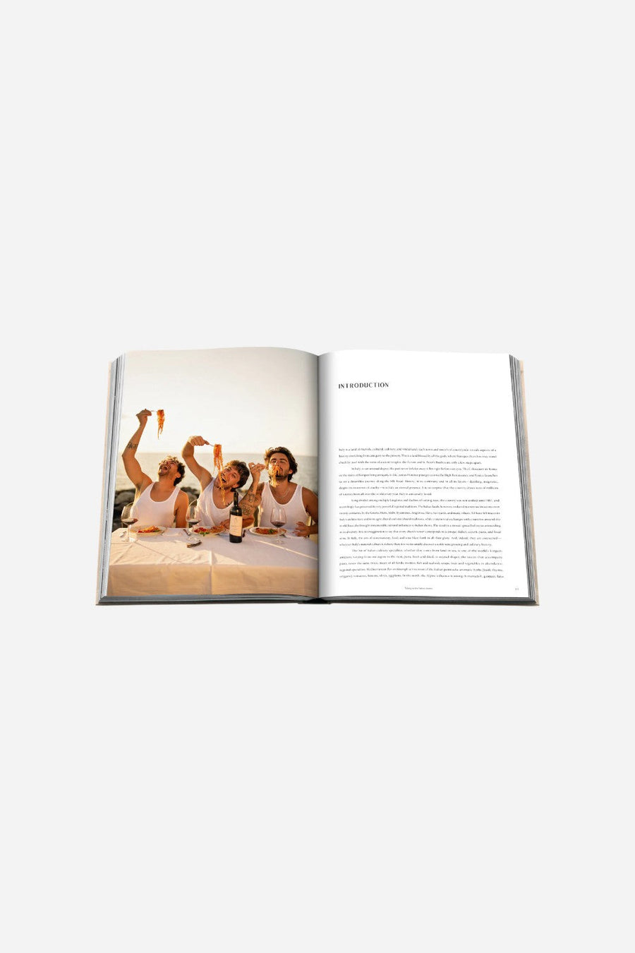 Assouline The Classics Collection: Wine & Travel Italy – flat lay