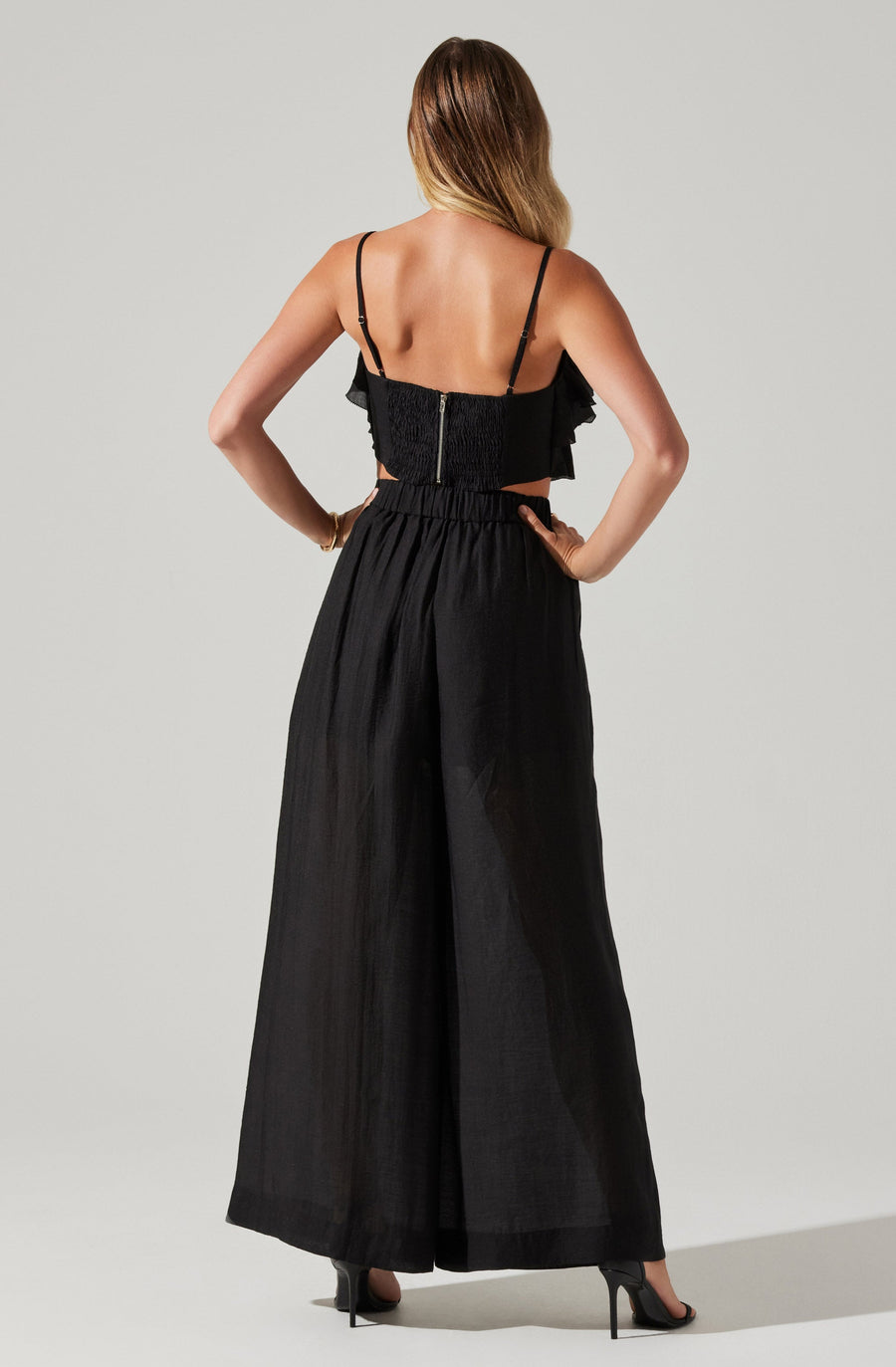 ASTR The Label Elyana Ruffle Crop Top in Black – detail
