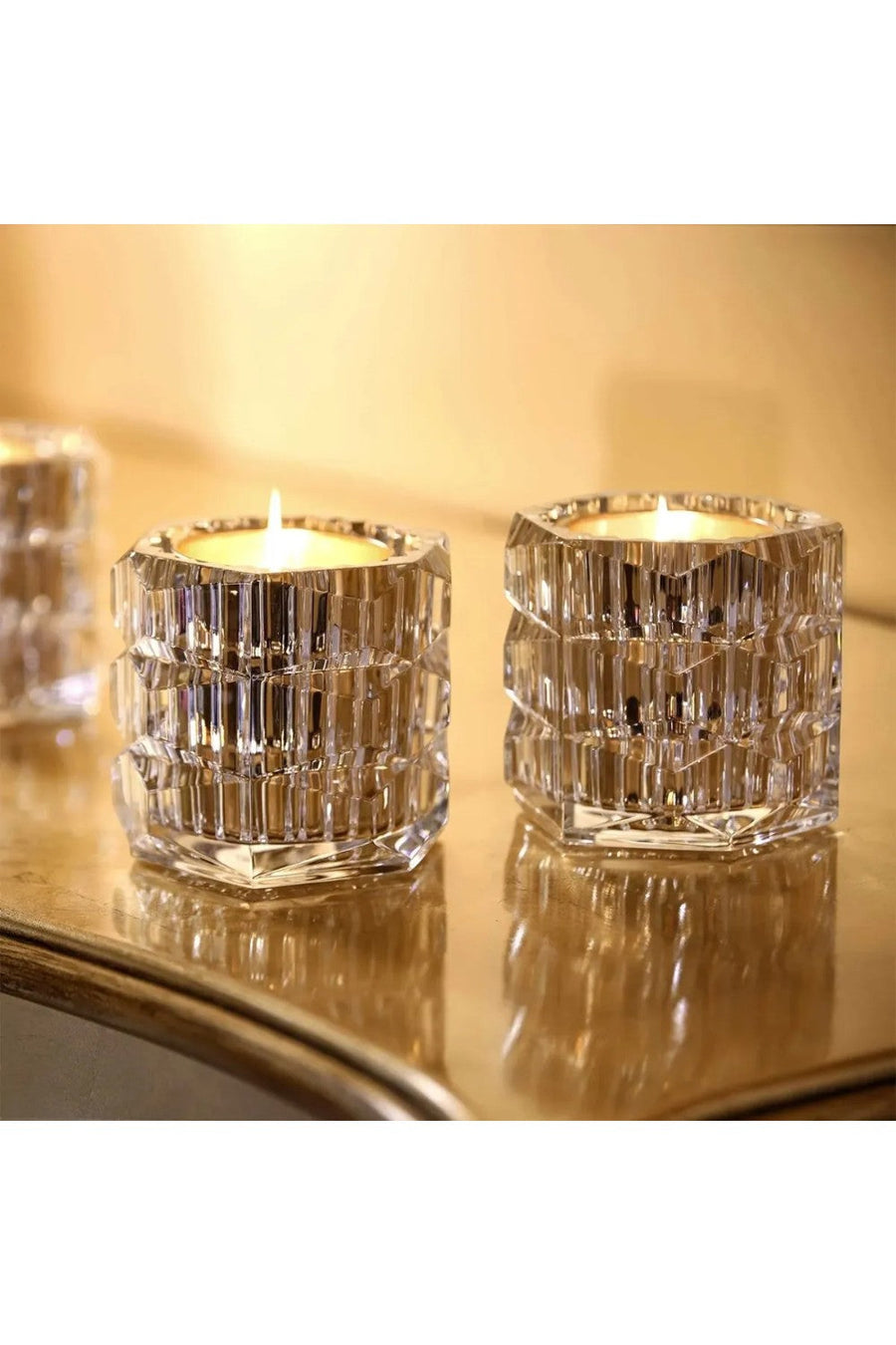 Baccarat Heritage Rouge 540 Candle – detail