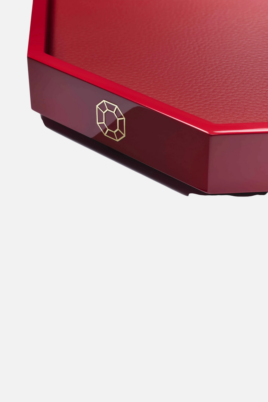 Baccarat Medium Octogone Tray in Red – detail