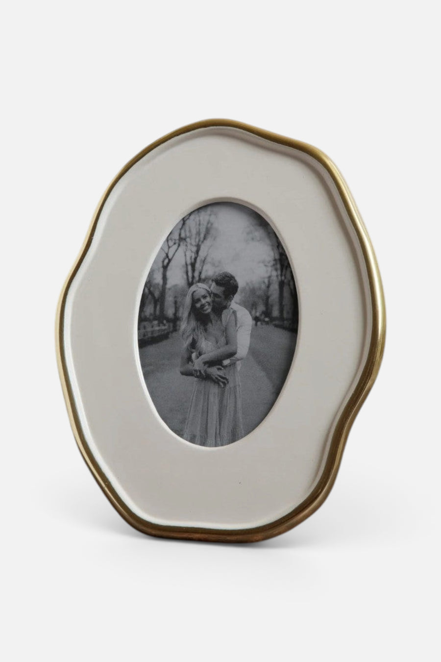 Beatriz Ball Encanto Ducca White 4X6 Picture Frame – back view