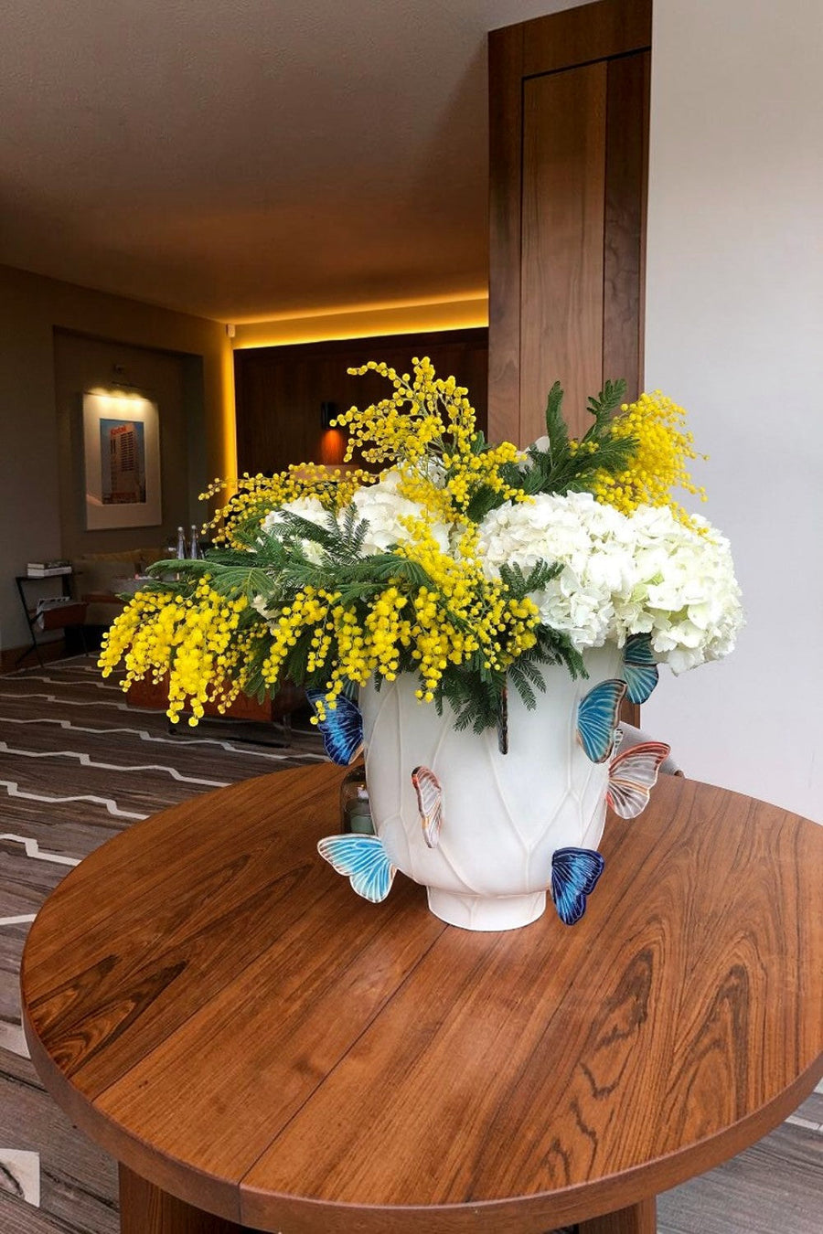 Bordallo Pinheiro Cloudy Butterflies Vase – back view