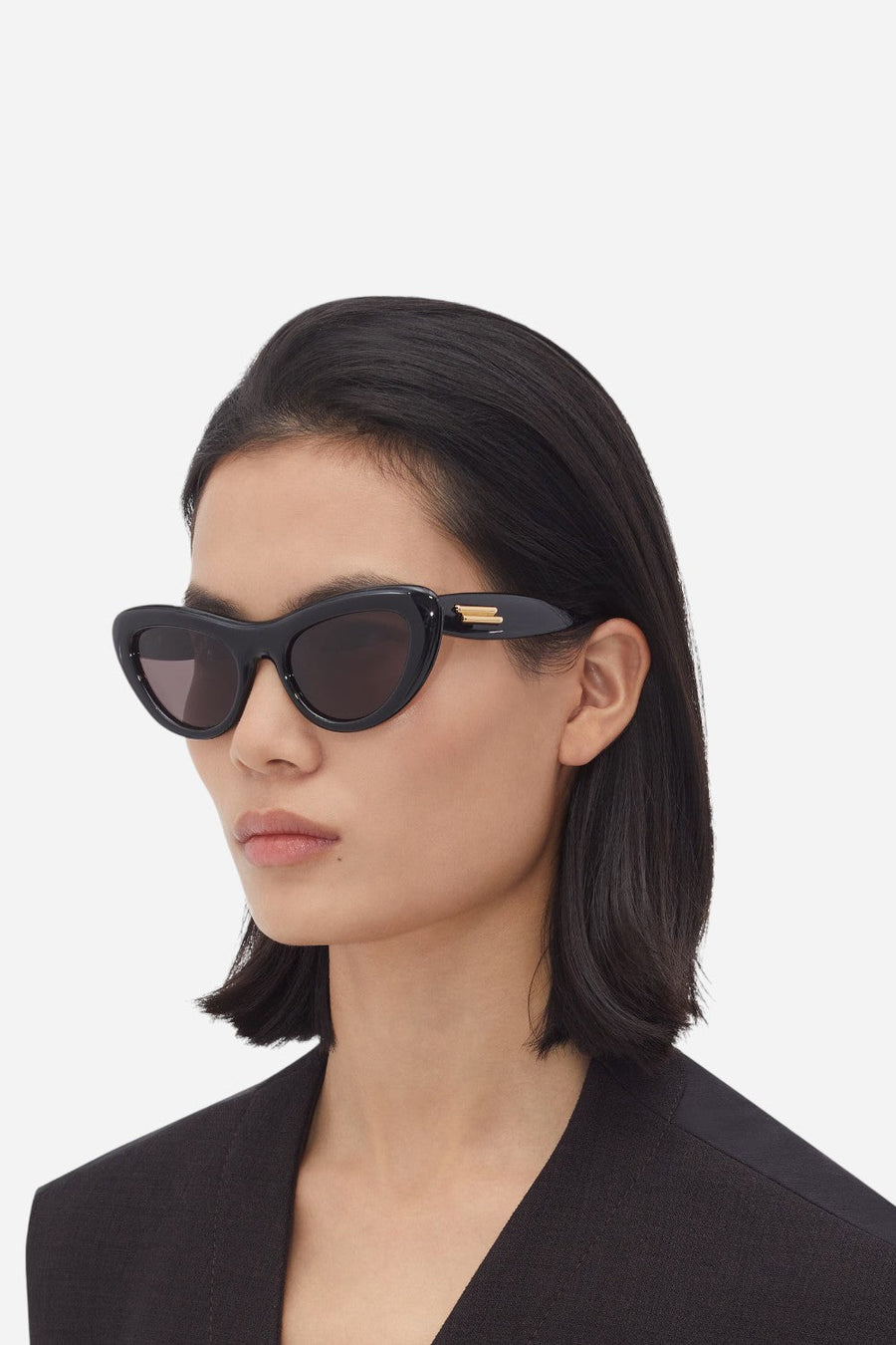 Bottega Veneta Bombe Cat Eye Sunglasses in Black - Bv1282s-001 53 – detail
