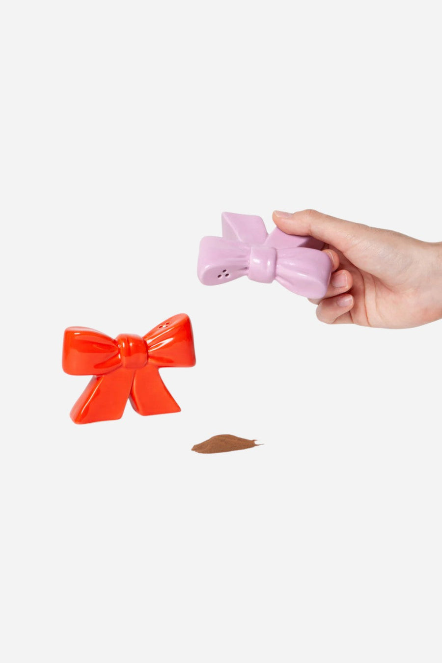 Bow Salt & Pepper Shakers – side view