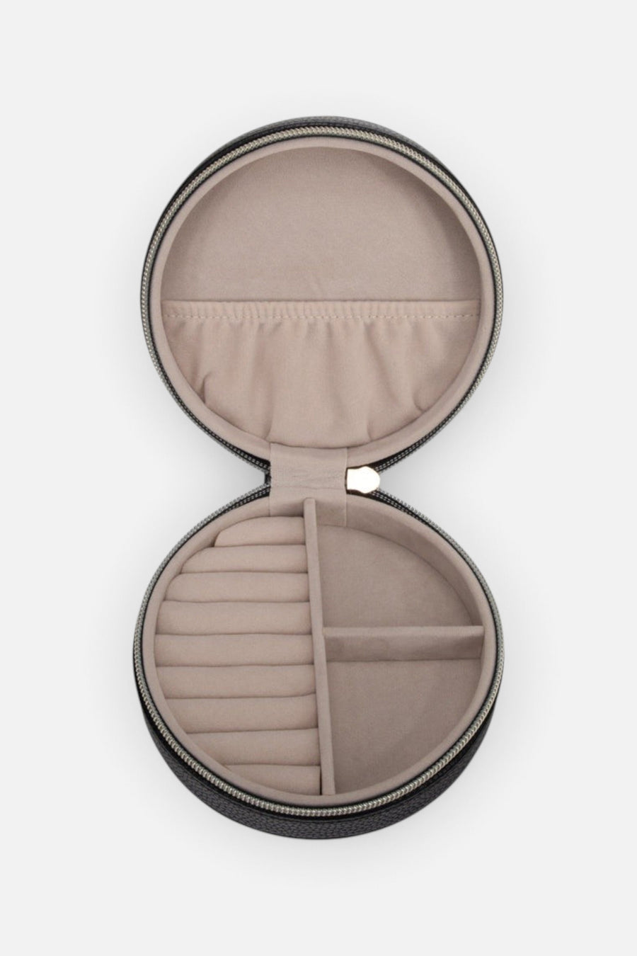 Brouk & Co. Leah Quilted Round Travel Jewelry Case – back view