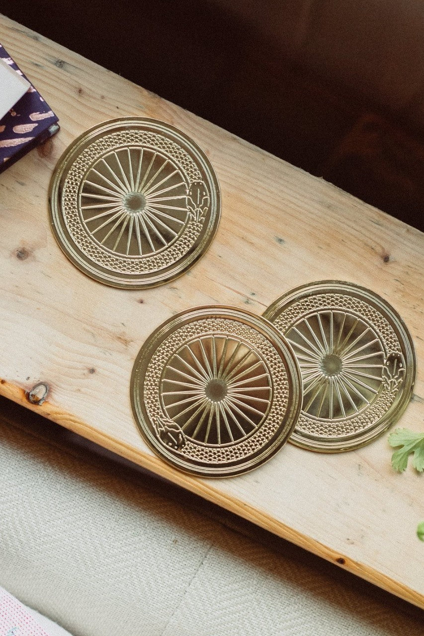 CAI & JO The Ouroboros Coaster Gold – side view