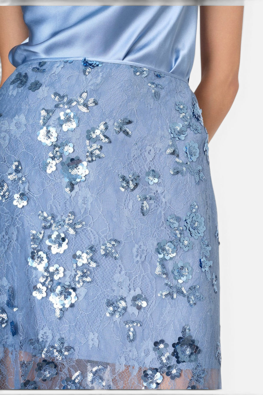 Cami NYC Aylin Skirt in Mist – detail
