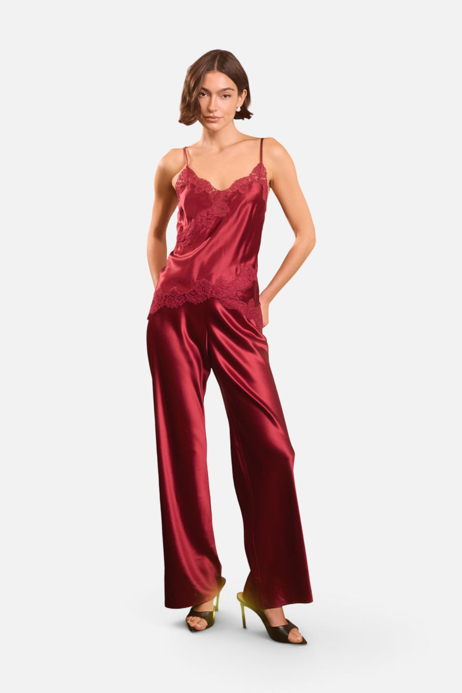 Cami NYC Bristol Mid Rise Pant in Cherry Wine – on model