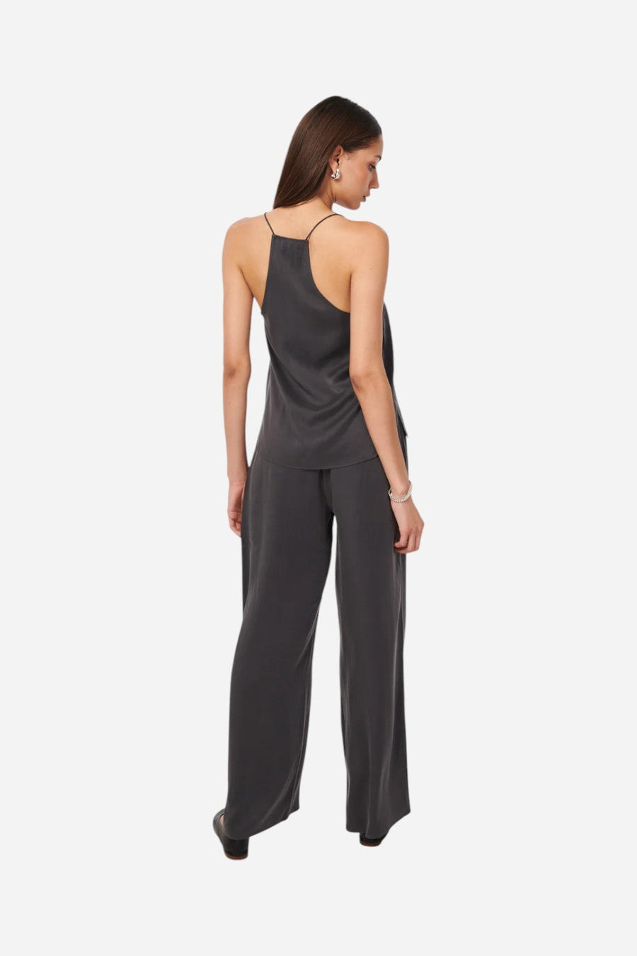 Cami NYC Doreen Pant in Graphite – detail