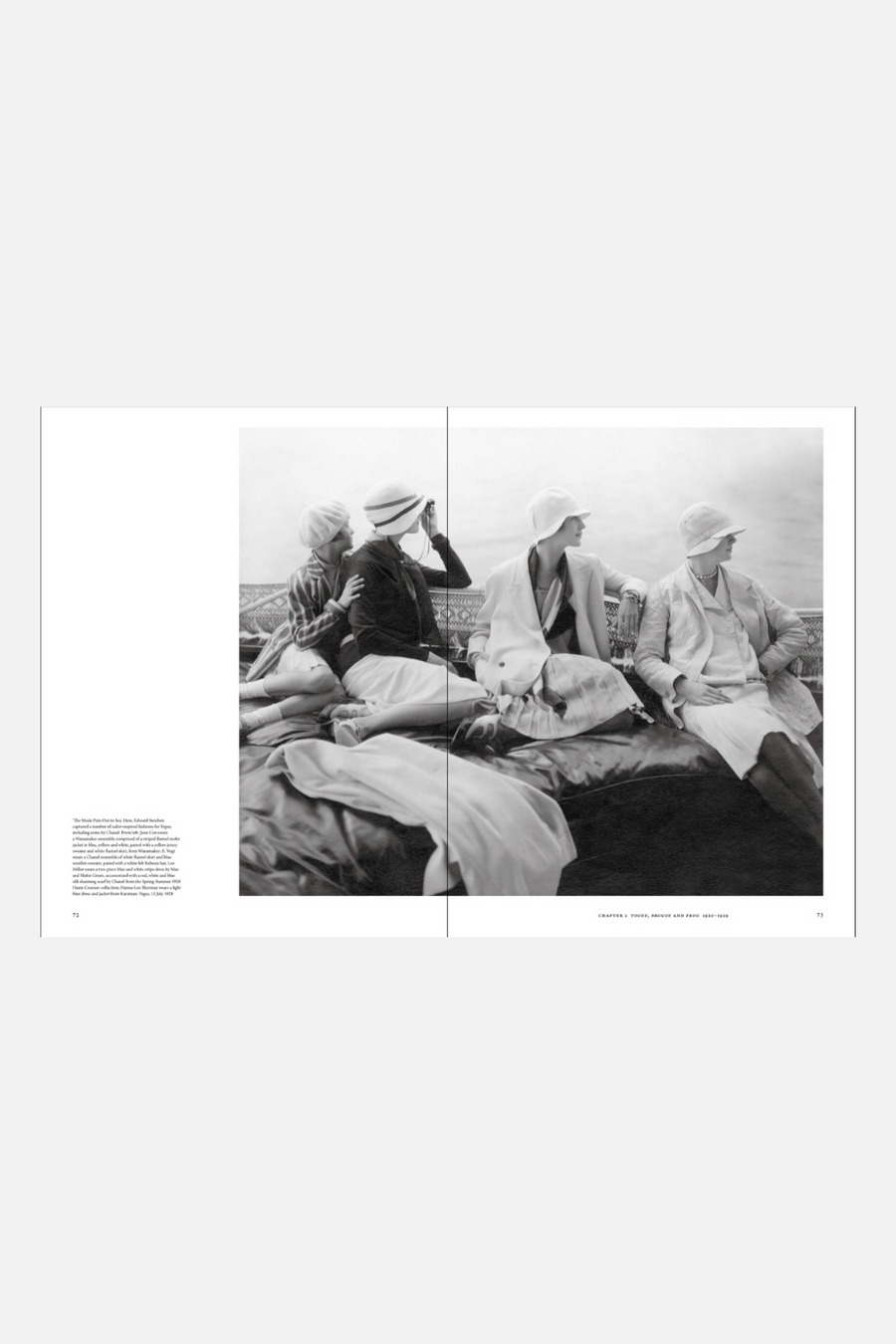 Chanel In Vogue Print Book – back view
