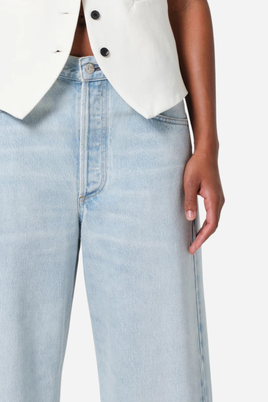 Citizens of Humanity Ayla Raw Hem Crop in Sailor – flat lay
