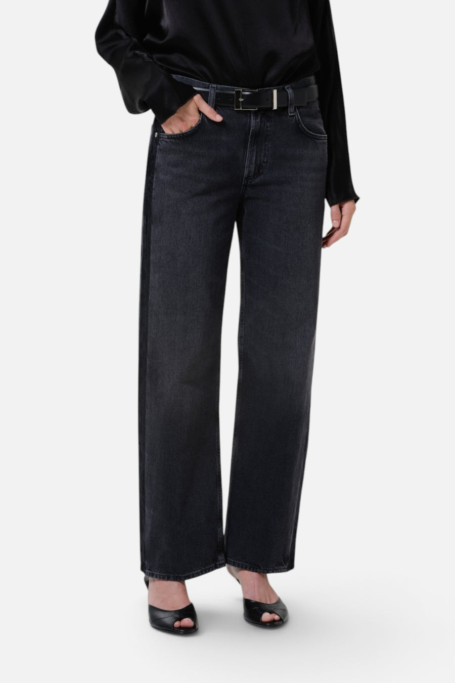 Citizens of Humanity Lindz Easy Straight Tuxedo Stripe in Kuro – detail