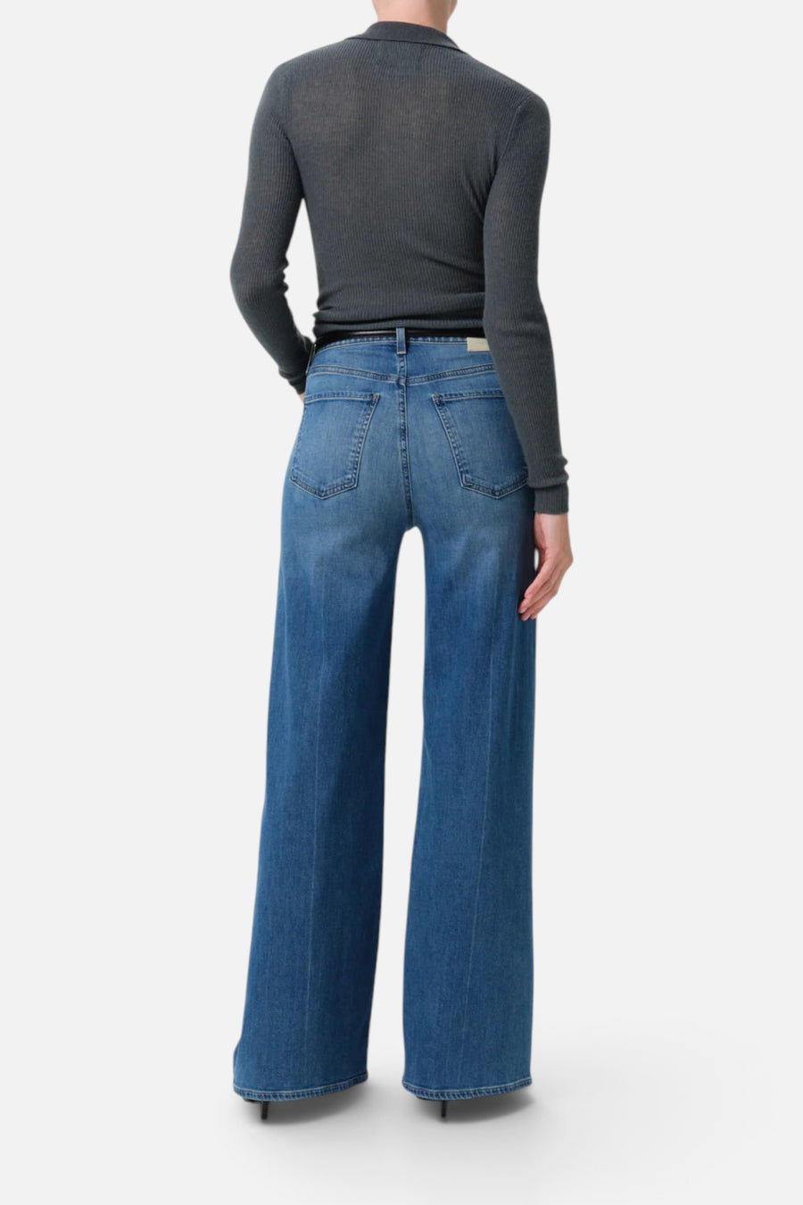 Citizens of Humanity Lyra High-Rise Wide-Leg Jean in Candlelight – flat lay