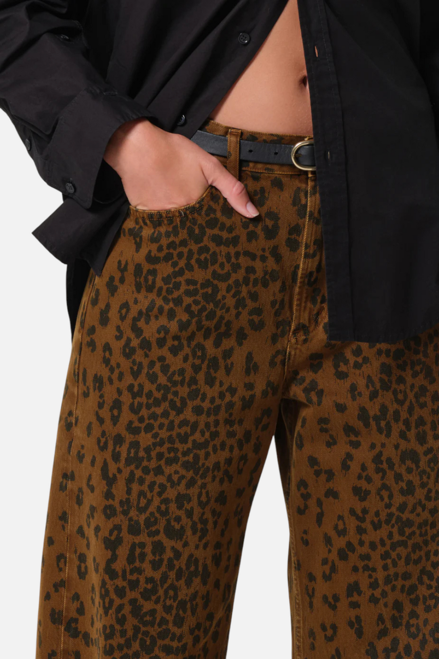 Citizens of Humanity Miro Long Relaxed Jean in Sepia Cheetah – detail