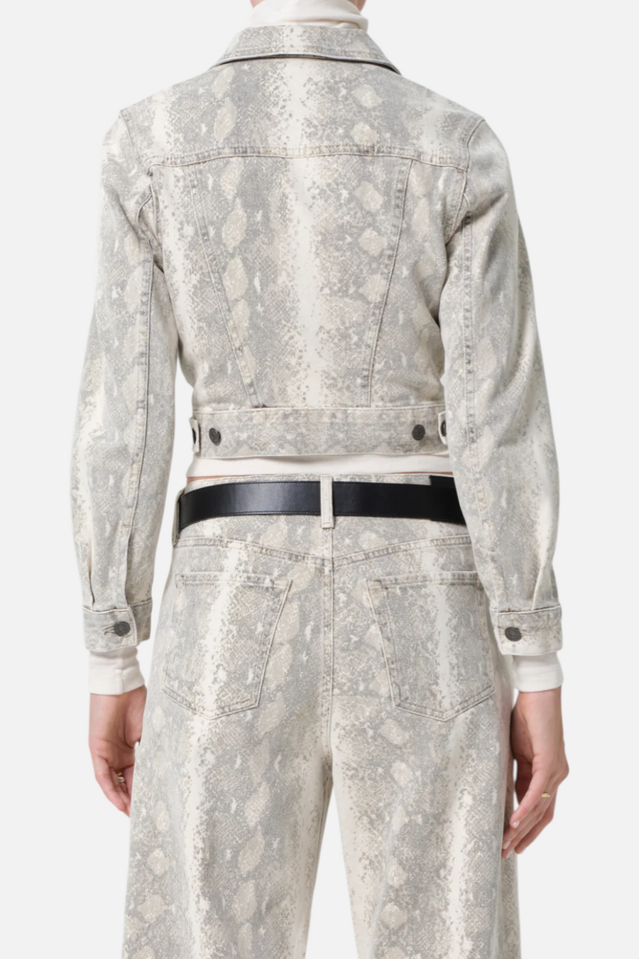 Citizens of Humanity Women's Charisse Shrunken Jacket in Python – detail