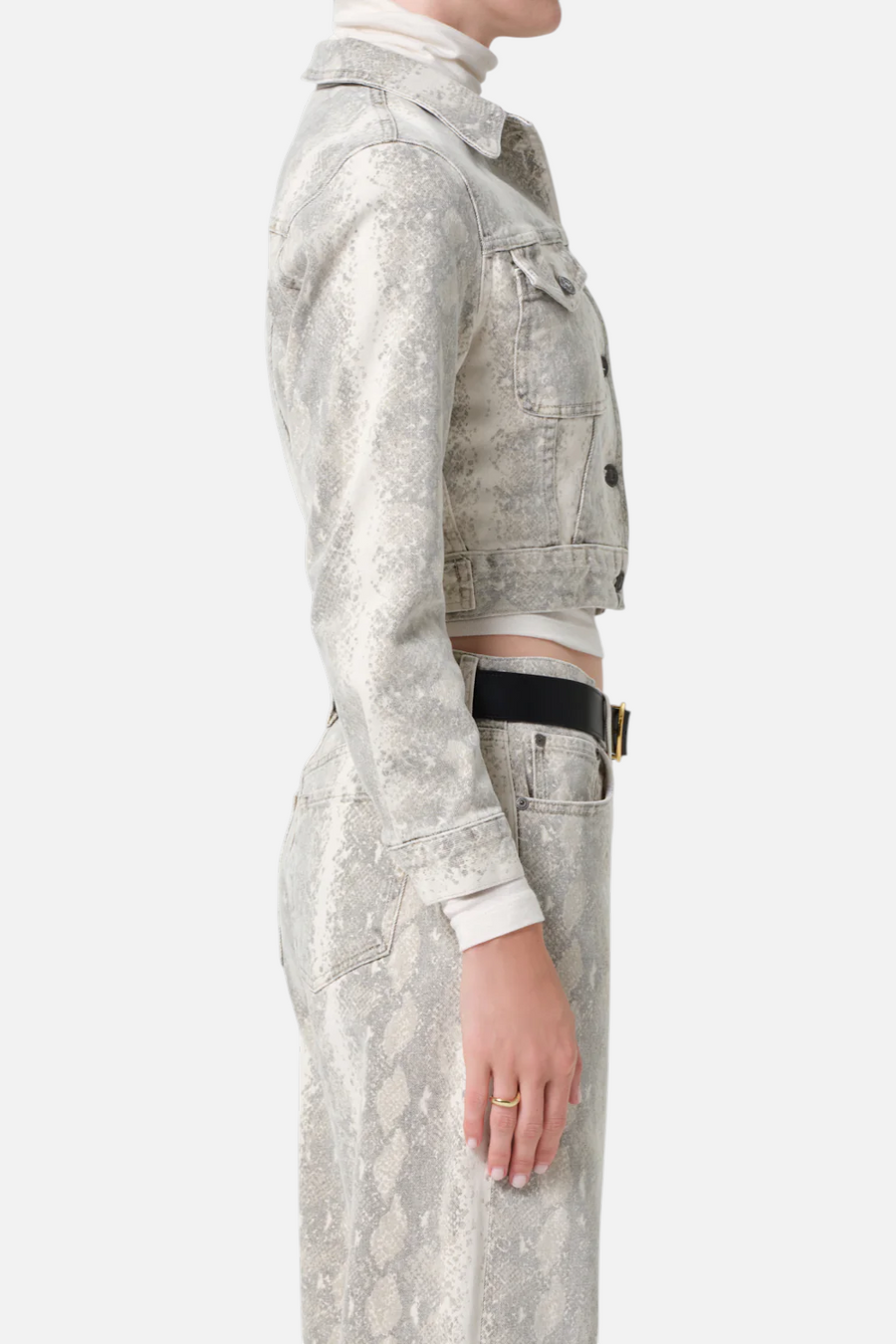 Citizens of Humanity Women's Charisse Shrunken Jacket in Python – side view