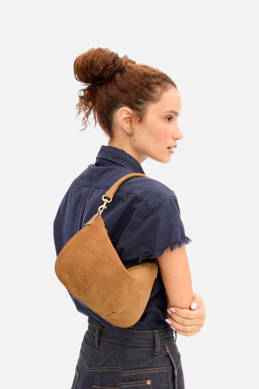 Clare V Petit Moyen Messenger in Caramel Suede – side view