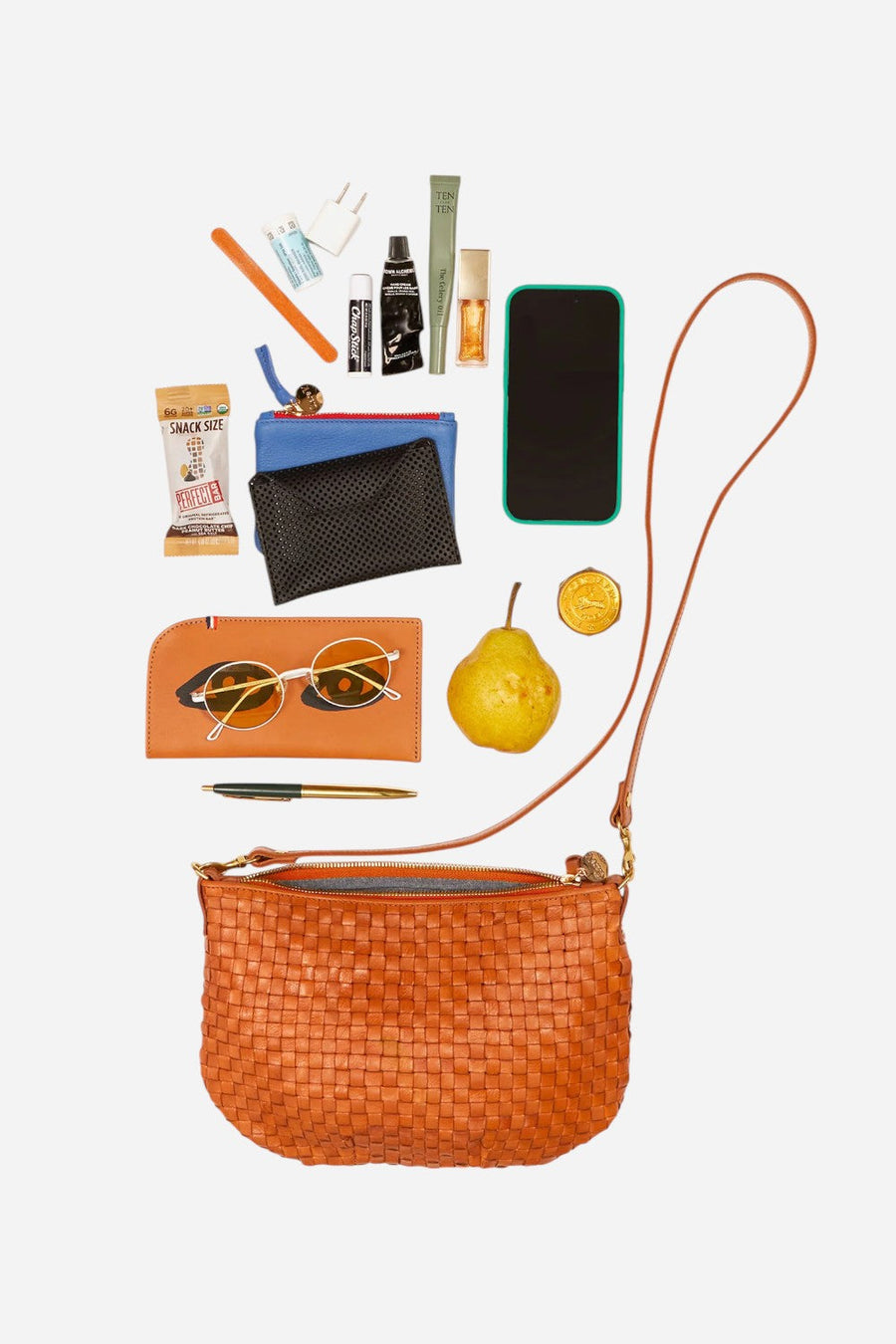 Clare V Petit Moyen in Natural Woven Checker – flat lay