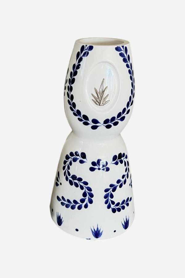 Clase Azul Repo Recycled Bottle Candle in Large - Grapefruit, Mango, Vanilla