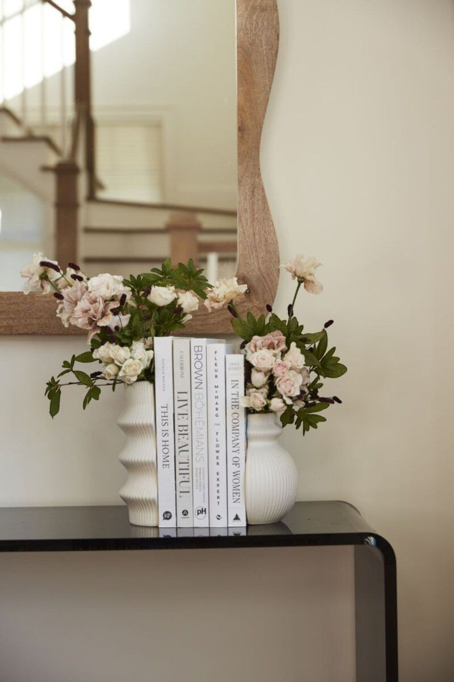 Claude Round Vase Bookend – side view