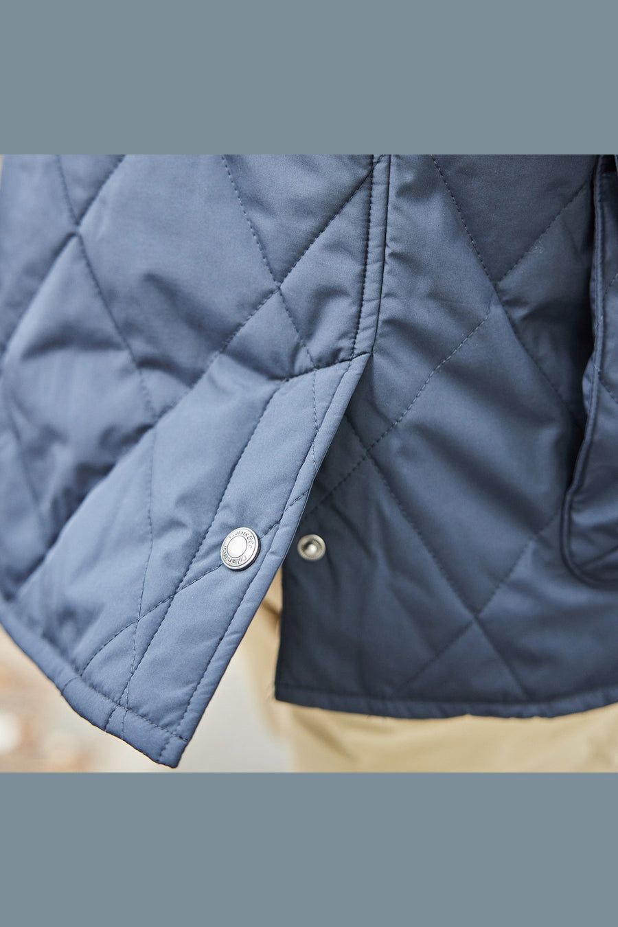Collars & Co Middleburg Quilted Field Jacket in Navy – detail