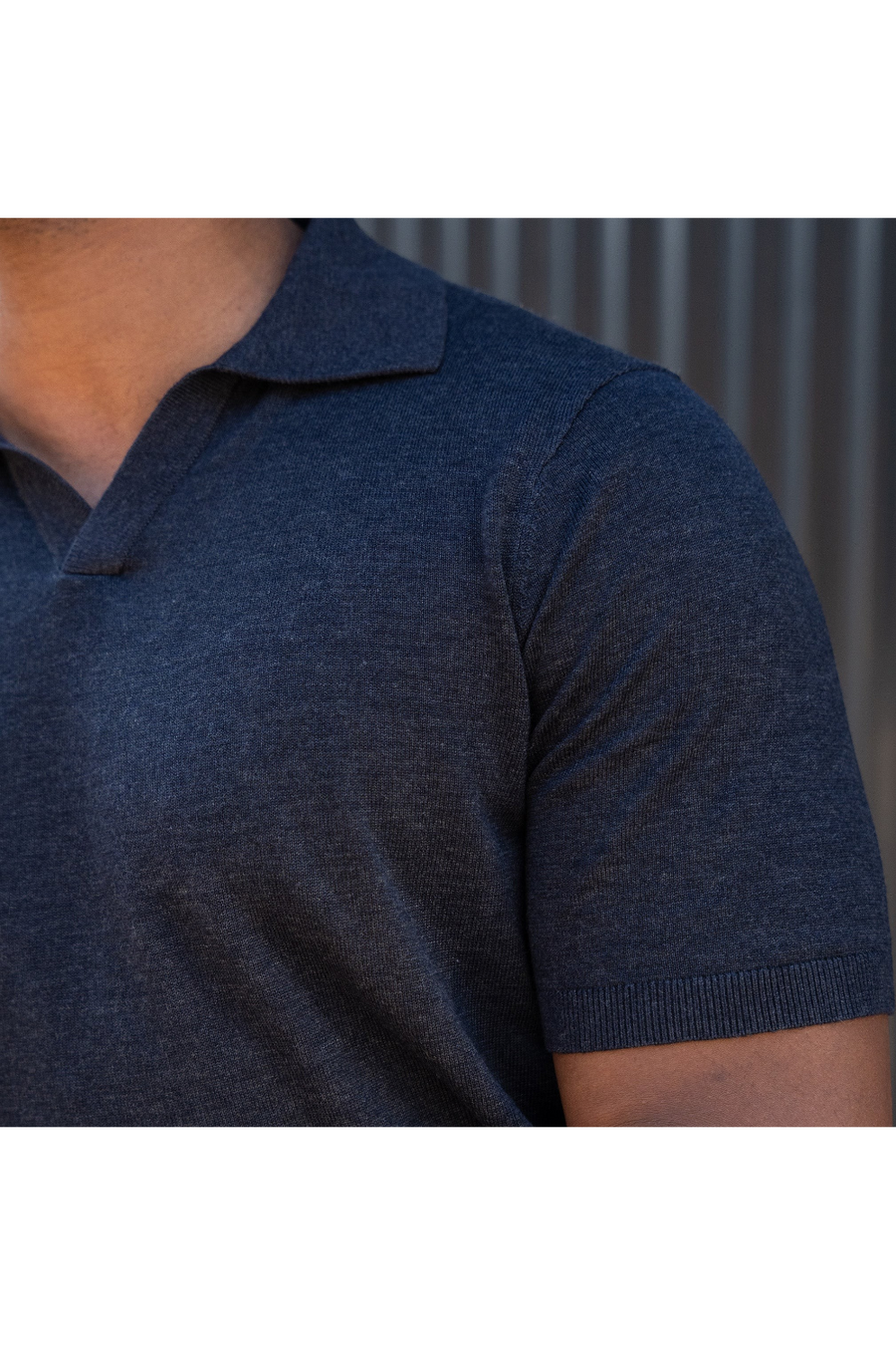 Collars & Co Ravello Summer Weight Linen Blend Polo in Navy – detail