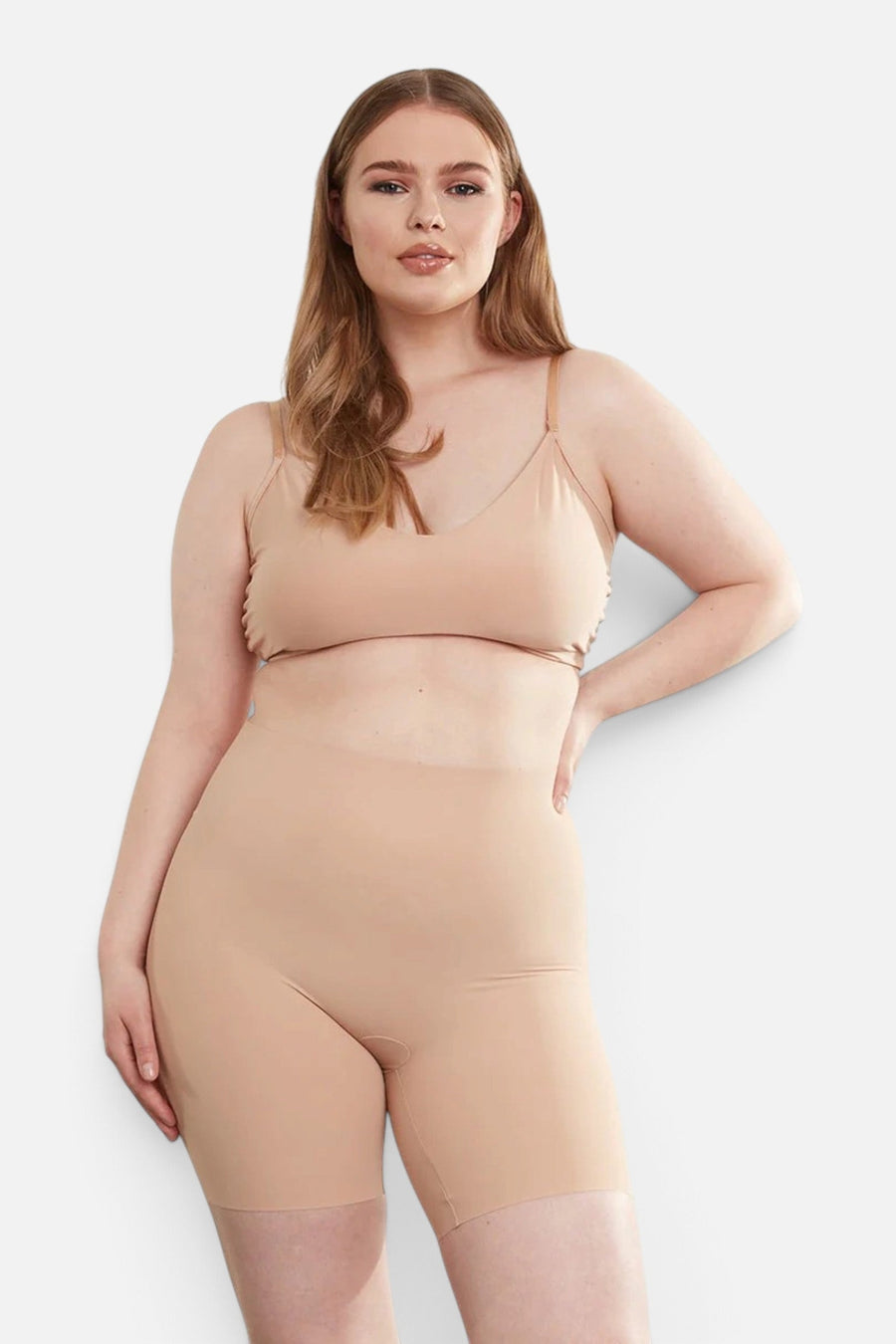 Commando Zone Smoothing Short in Beige – on model