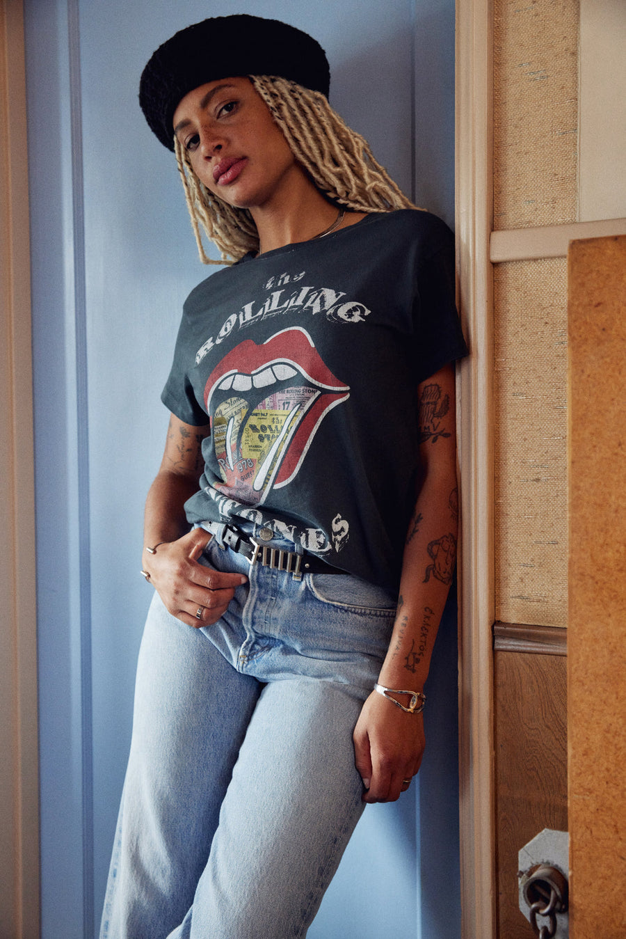 Daydreamer LA Rolling Stones Ticket Fill Tongue Tour Tee – side view